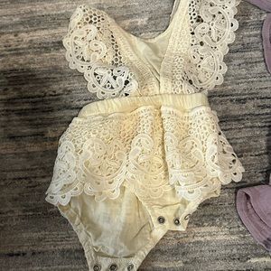 6 month Boho photo shoot outfit